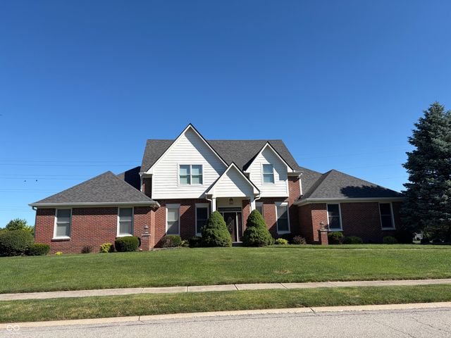 3268 W Hawthorne Drive W, Carmel, IN 46033