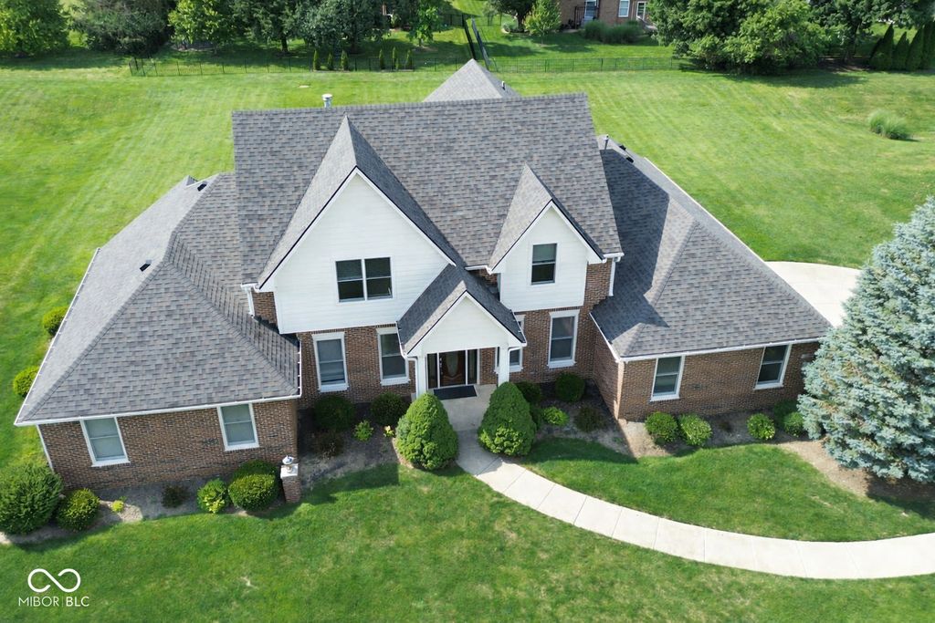 3268 W Hawthorne Drive W, Carmel, IN 46033