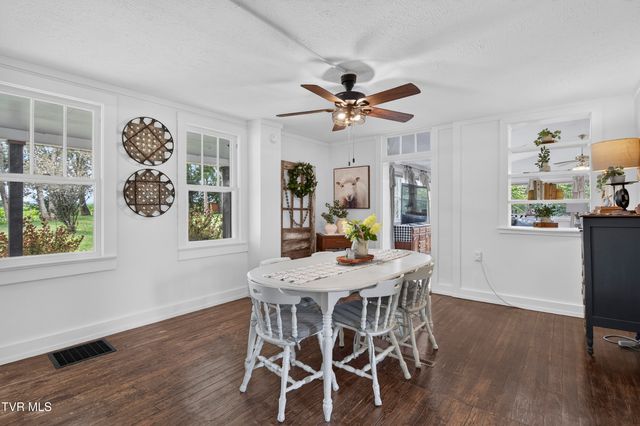30404 Lee Highway, Glade Spring, VA 24340