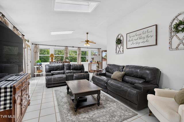 30404 Lee Highway, Glade Spring, VA 24340