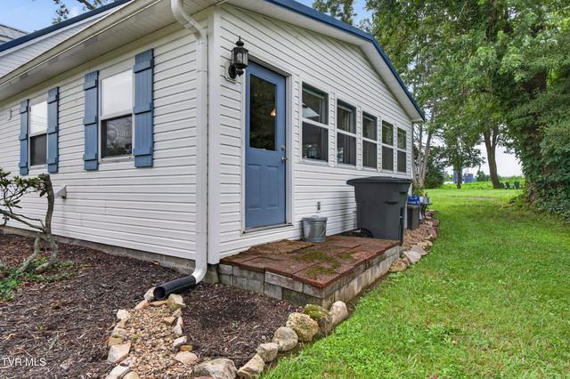 30404 Lee Highway, Glade Spring, VA 24340