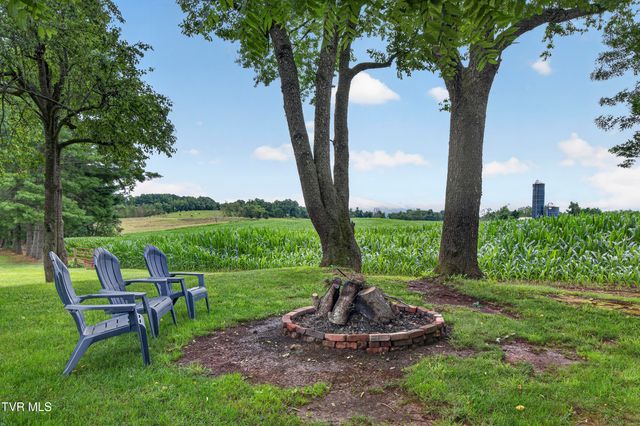 30404 Lee Highway, Glade Spring, VA 24340