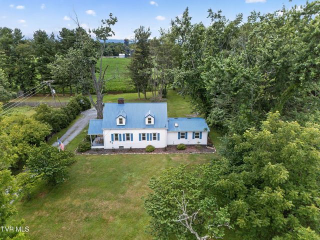 30404 Lee Highway, Glade Spring, VA 24340