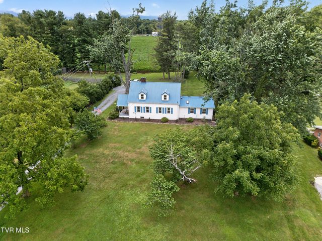 30404 Lee Highway, Glade Spring, VA 24340