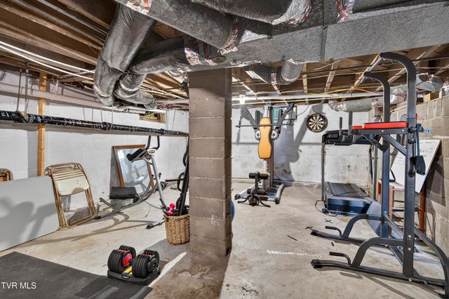 30404 Lee Highway, Glade Spring, VA 24340