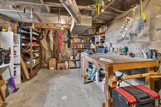 30404 Lee Highway, Glade Spring, VA 24340
