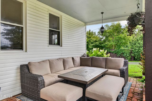 30404 Lee Highway, Glade Spring, VA 24340