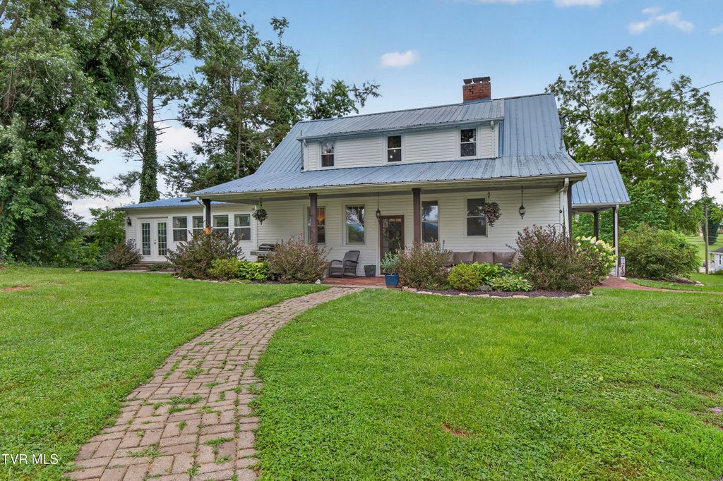30404 Lee Highway, Glade Spring, VA 24340