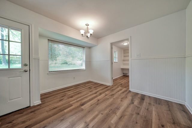 210 Canyon Dr, Hideaway, TX 75771