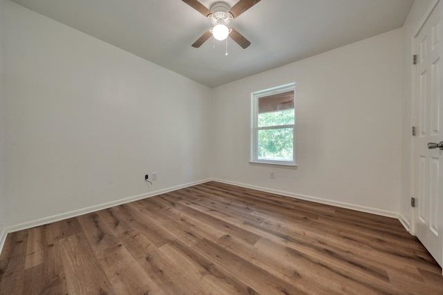 210 Canyon Dr, Hideaway, TX 75771