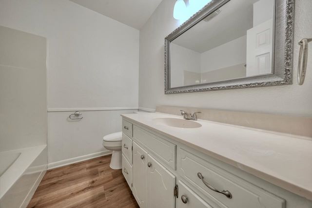 210 Canyon Dr, Hideaway, TX 75771