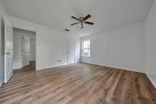 210 Canyon Dr, Hideaway, TX 75771