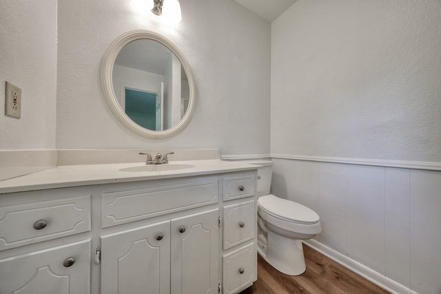 210 Canyon Dr, Hideaway, TX 75771