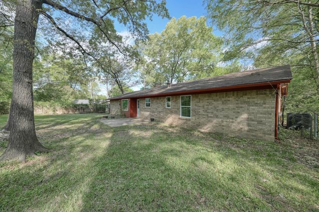 210 Canyon Dr, Hideaway, TX 75771