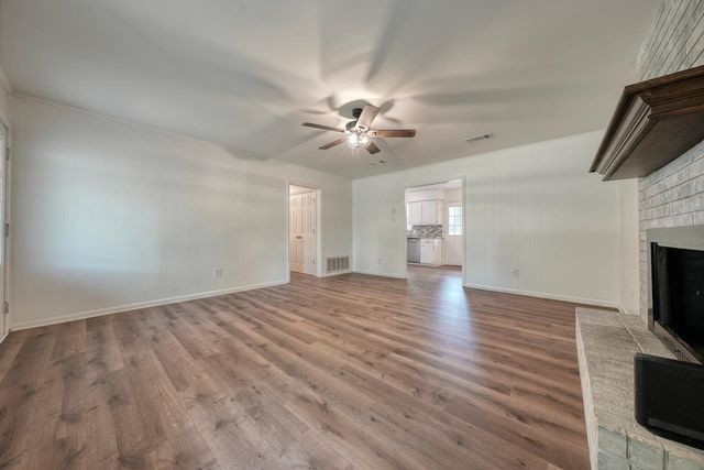 210 Canyon Dr, Hideaway, TX 75771