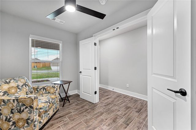 55 W Watson Lane, Farmington, AR 72730