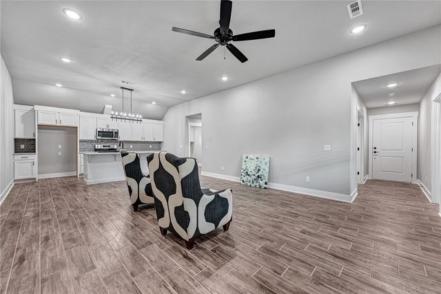 55 W Watson Lane, Farmington, AR 72730