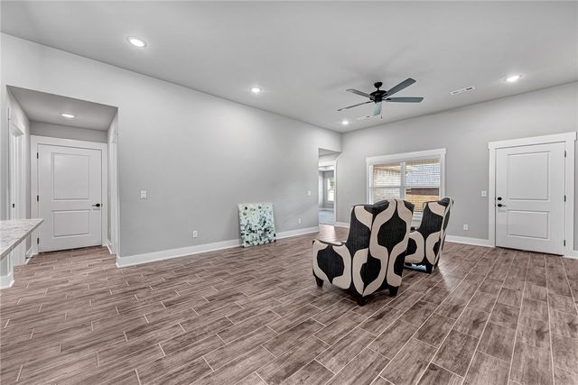 55 W Watson Lane, Farmington, AR 72730