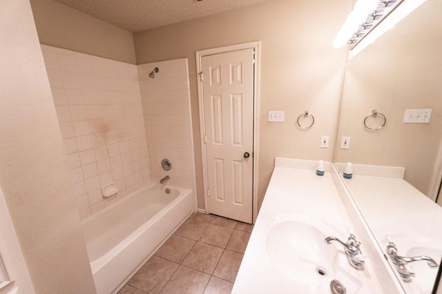 6533 7th Street, Lubbock, TX 79416