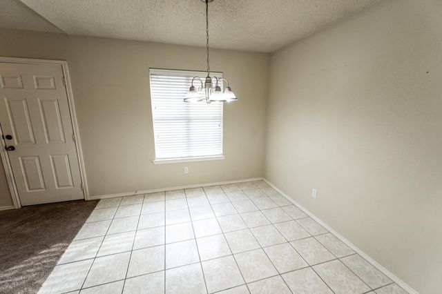 6533 7th Street, Lubbock, TX 79416