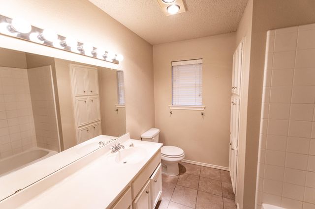 6533 7th Street, Lubbock, TX 79416