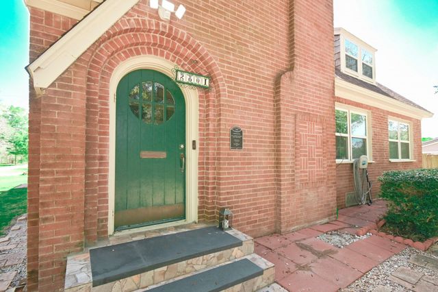 2801 Avenue I, Bay City, TX 77414