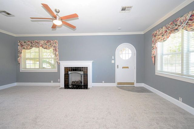 2801 Avenue I, Bay City, TX 77414