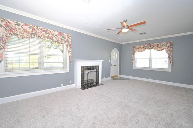 2801 Avenue I, Bay City, TX 77414