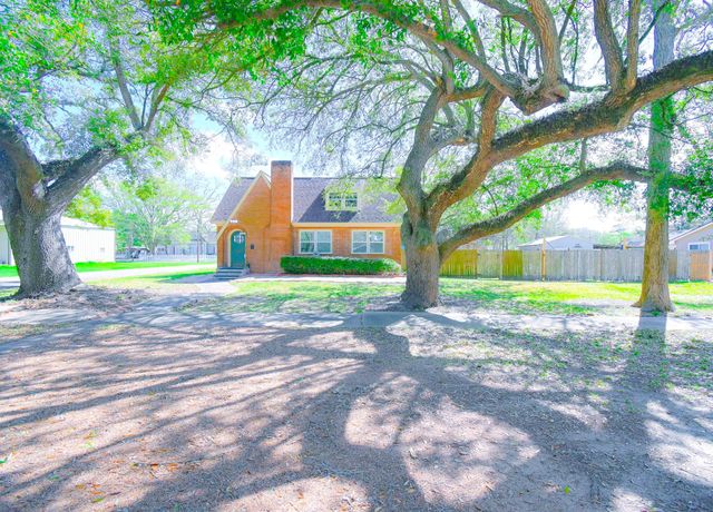 2801 Avenue I, Bay City, TX 77414