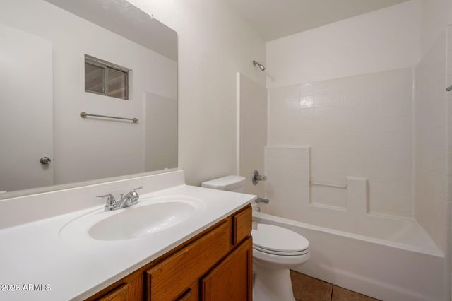 1745 E CHEYENNE Street, Gilbert, AZ 85296