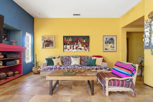 3880 Arista Way, Oceanside, CA 92058
