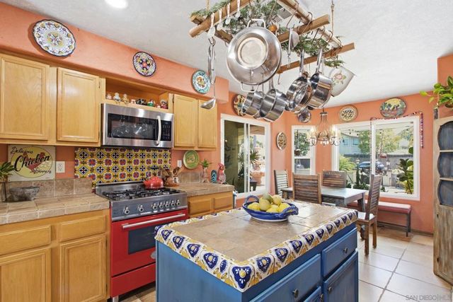 3880 Arista Way, Oceanside, CA 92058