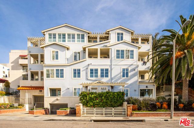 1751 APPIAN Way 302, Santa Monica, CA 90401