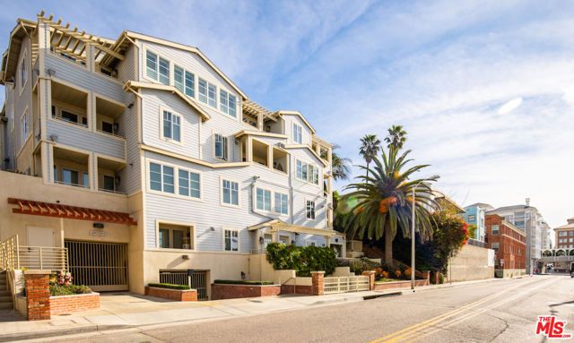 1751 APPIAN Way 302, Santa Monica, CA 90401
