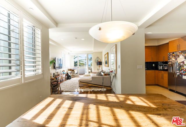 1751 APPIAN Way 302, Santa Monica, CA 90401