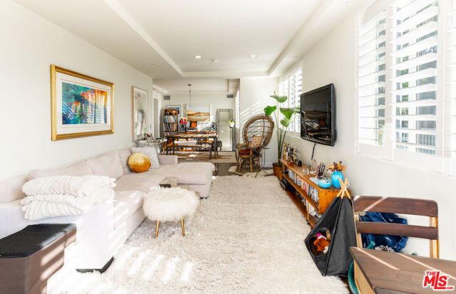 1751 APPIAN Way 302, Santa Monica, CA 90401