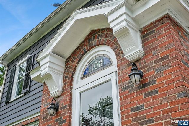 108 Oakview Avenue, Maplewood, NJ 07040
