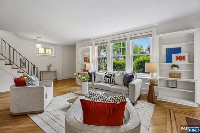108 Oakview Avenue, Maplewood, NJ 07040