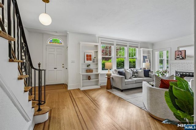 108 Oakview Avenue, Maplewood, NJ 07040
