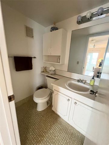244 Farnham K 244, Deerfield Beach, FL 33442
