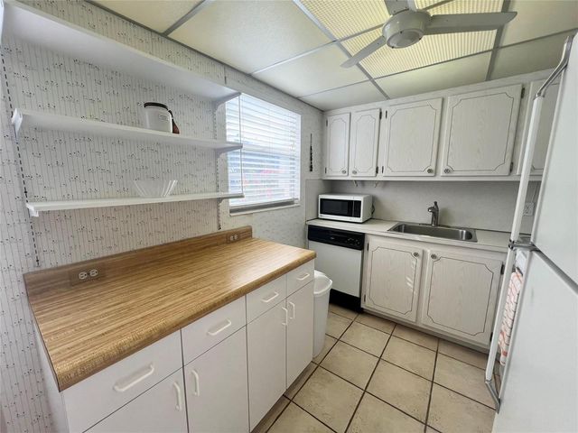 244 Farnham K 244, Deerfield Beach, FL 33442