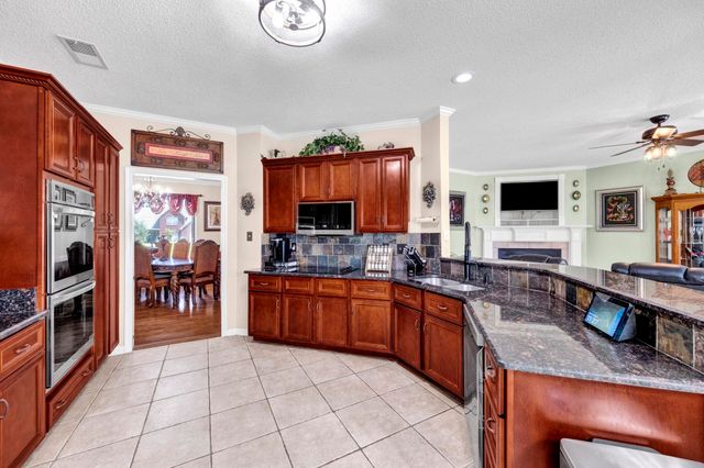 6661 E EASEAWAY CV E, Bartlett, TN 38135