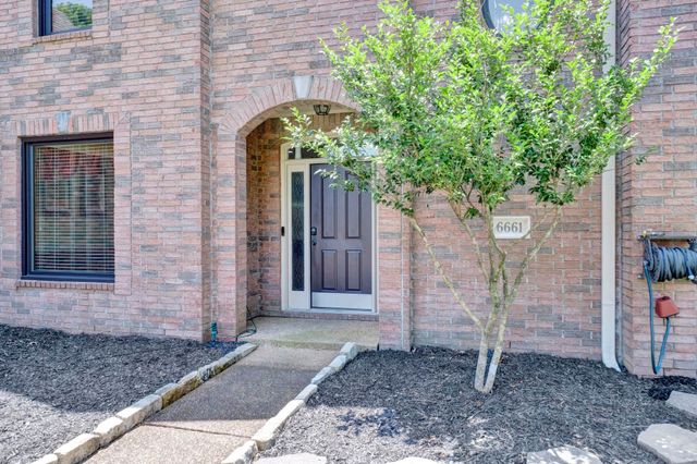 6661 E EASEAWAY CV E, Bartlett, TN 38135