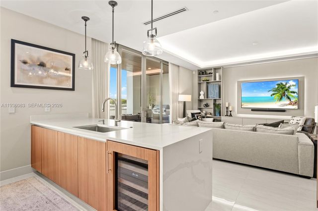 515 Valencia Ave 403, Coral Gables, FL 33134