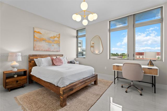 515 Valencia Ave 403, Coral Gables, FL 33134