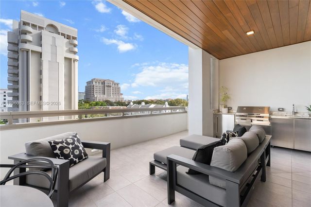 515 Valencia Ave 403, Coral Gables, FL 33134