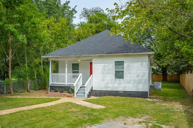 1014 Lee Avenue, Rossville, GA 30741
