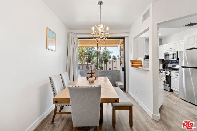 7211 Cozycroft Avenue 50, Winnetka, CA 91306