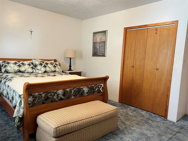 6487 Calle Kryshanna, Santa Fe, NM 87507