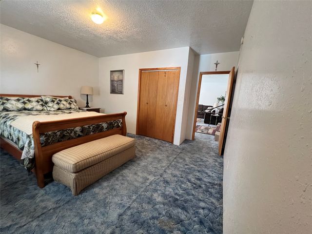 6487 Calle Kryshanna, Santa Fe, NM 87507
